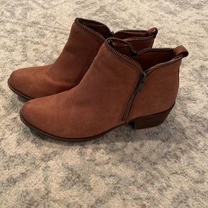 Lucky Brand Booties Sz 9